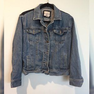 Denim Jacket with back lace appliqué detail